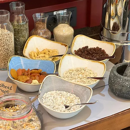 Mercure Sued Hotel 4*