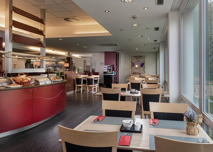 ホテル Mercure Sued 4*