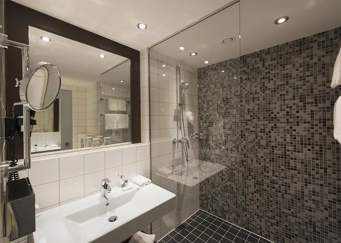 ホテル Mercure Sued 4*